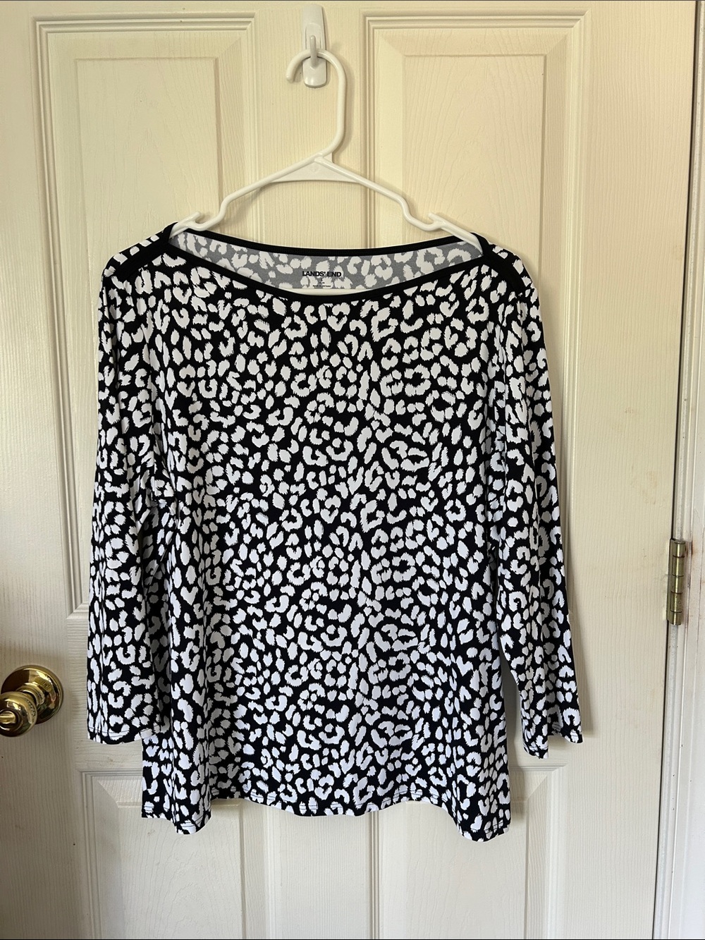 Black & White Leopard Print Rash Gaurd